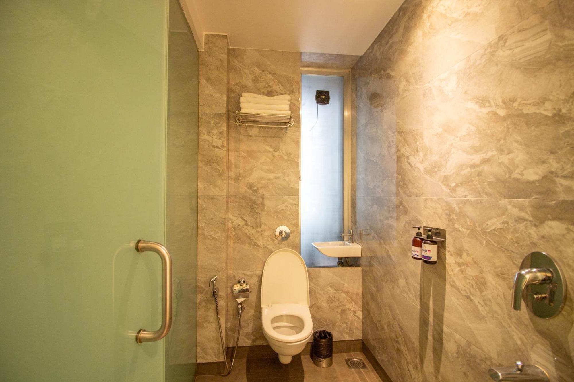 Hotel Celestiial , Candolim Extérieur photo