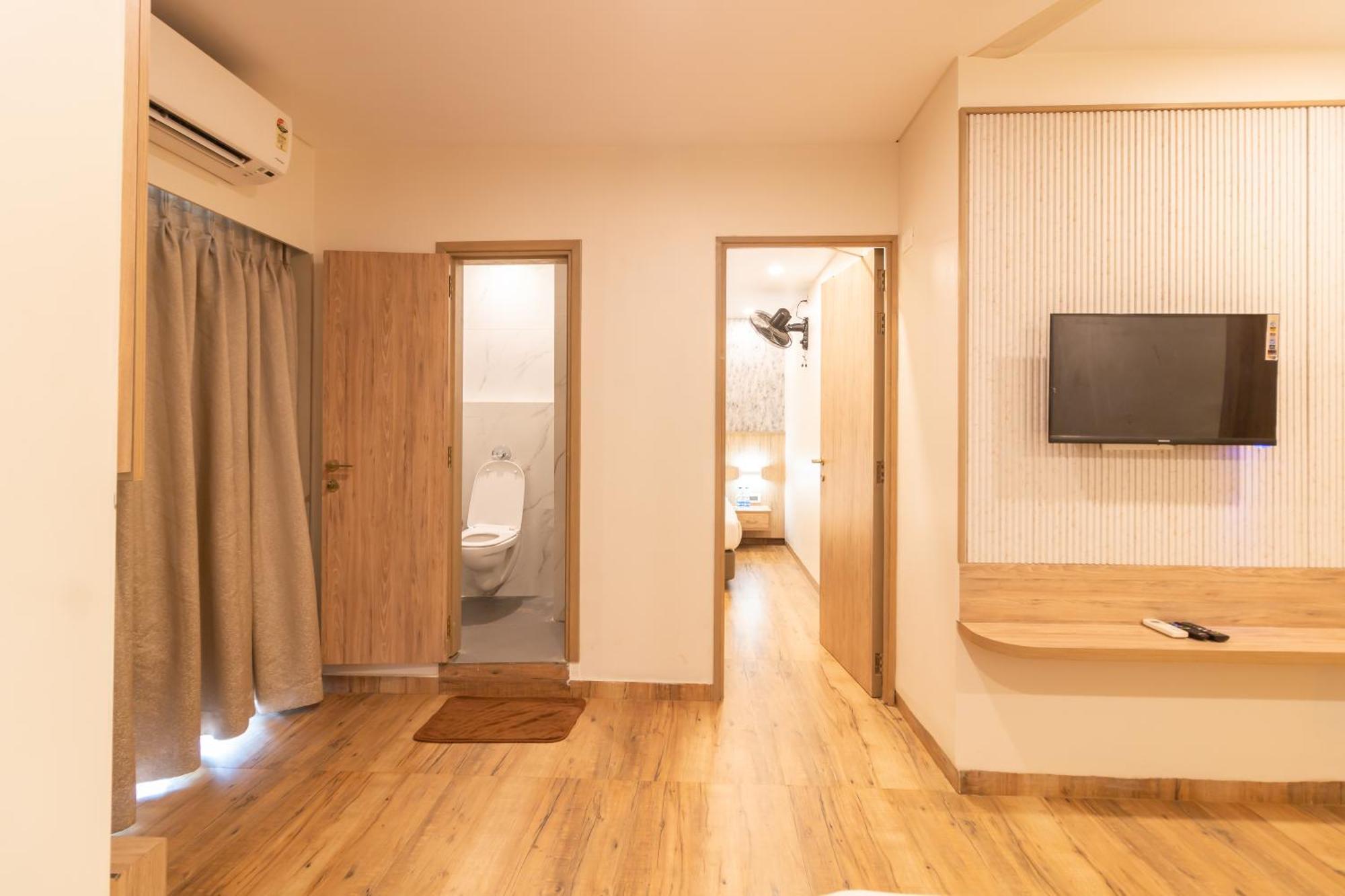 Hotel Celestiial , Candolim Extérieur photo