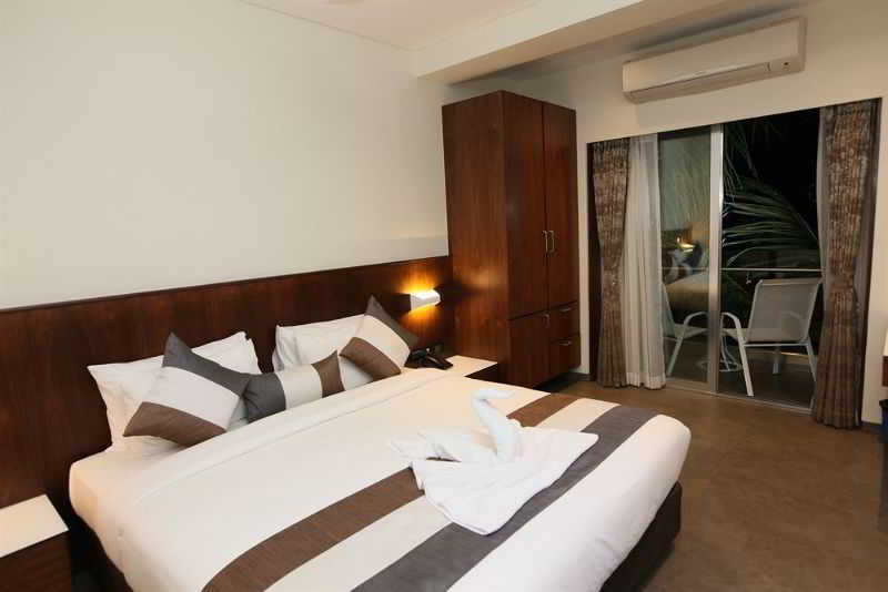 Hotel Celestiial , Candolim Extérieur photo