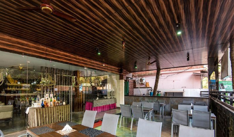 Hotel Celestiial , Candolim Extérieur photo
