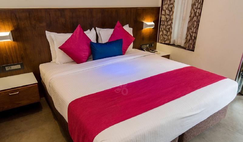 Hotel Celestiial , Candolim Extérieur photo